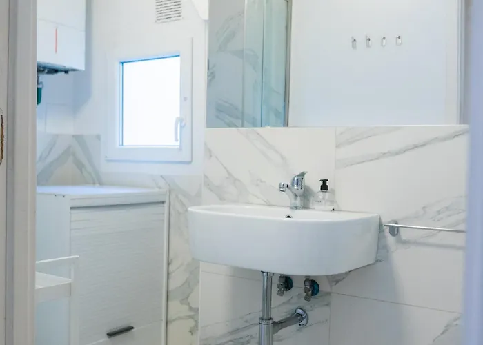 Little Sweet In Apartment Florence